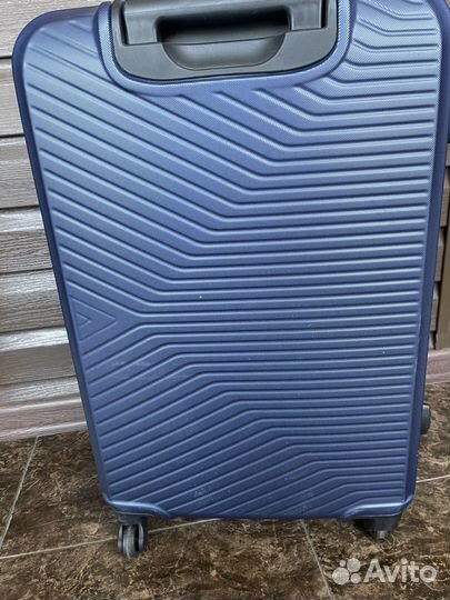 Чемодан на колесах