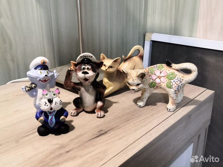 Фигурки кошек из различных материалов