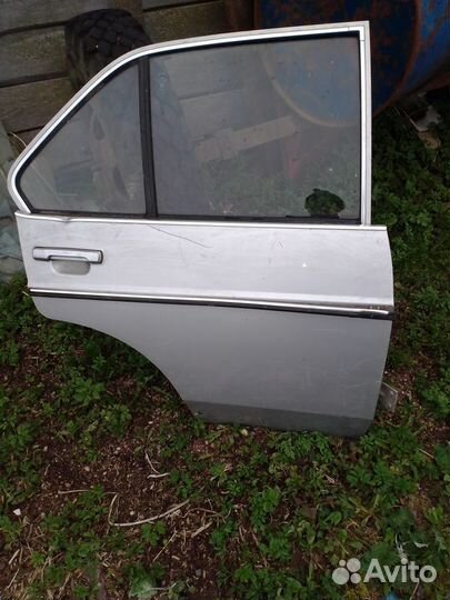 Крышка багажника Escort 1.3 gl