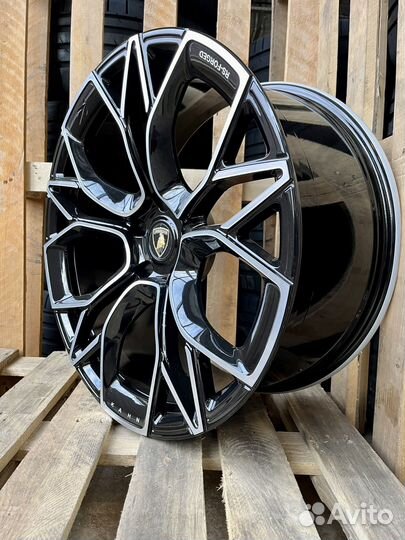 Диски Lamborghini Urus R 22, R 23 кованные
