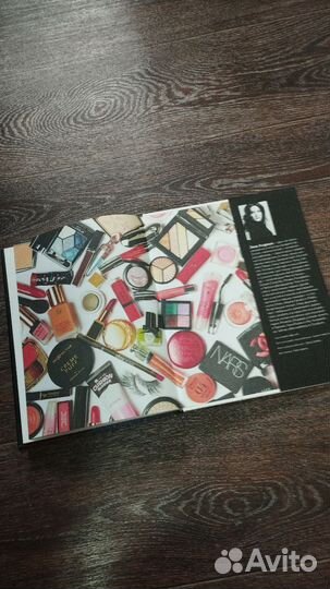 Книга Краски, история макияжа. Лиза Элдридридж