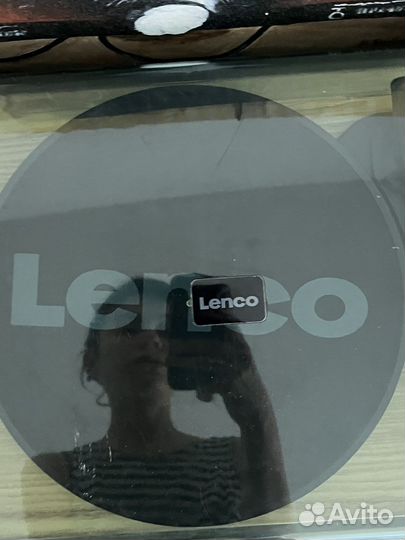 Виниловый проигрыватель lenco