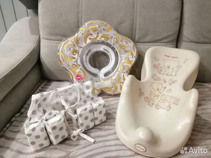 Детская ванночка для купания с подставкой