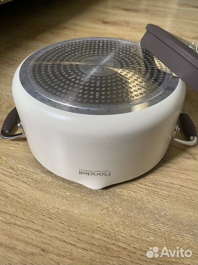 Кастрюля Rondell с антипригарным покрытием