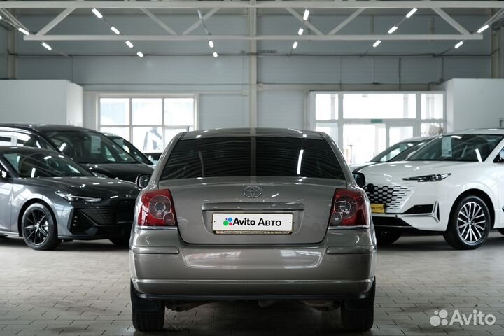 Toyota Avensis 2.0 AT, 2006, 242 000 км