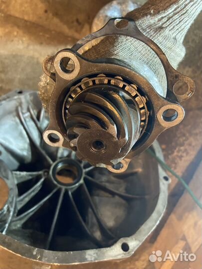 Передний редуктор АКПП Subaru tz102y