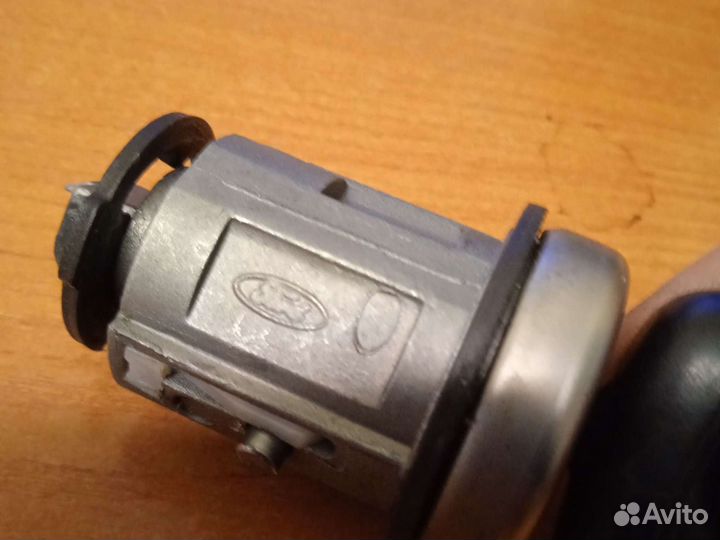 Личинка замка Форд Фьюжн Фиеста мк5