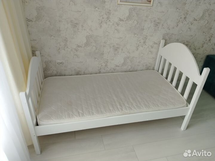 Продам кровать б/у