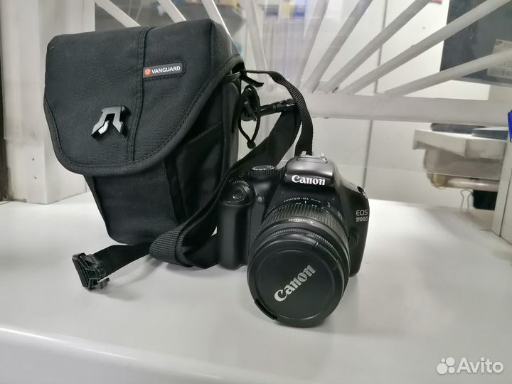 Фотоаппарат Canon EOS 1100D Kit