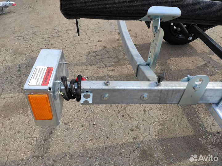 Прицеп для гидроцикла оцинкованный