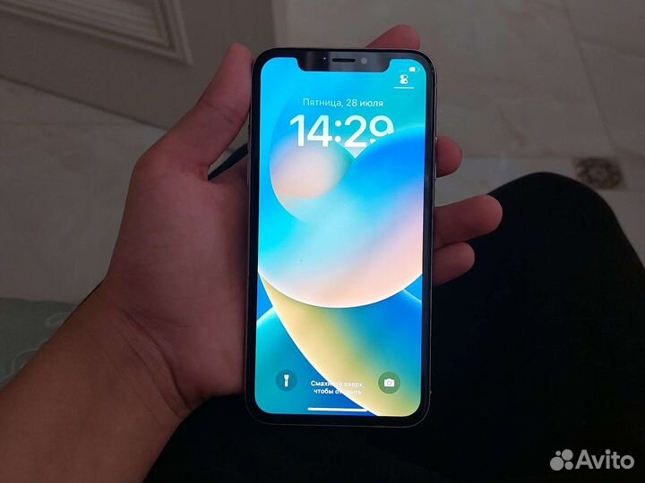 Телефон iPhone x