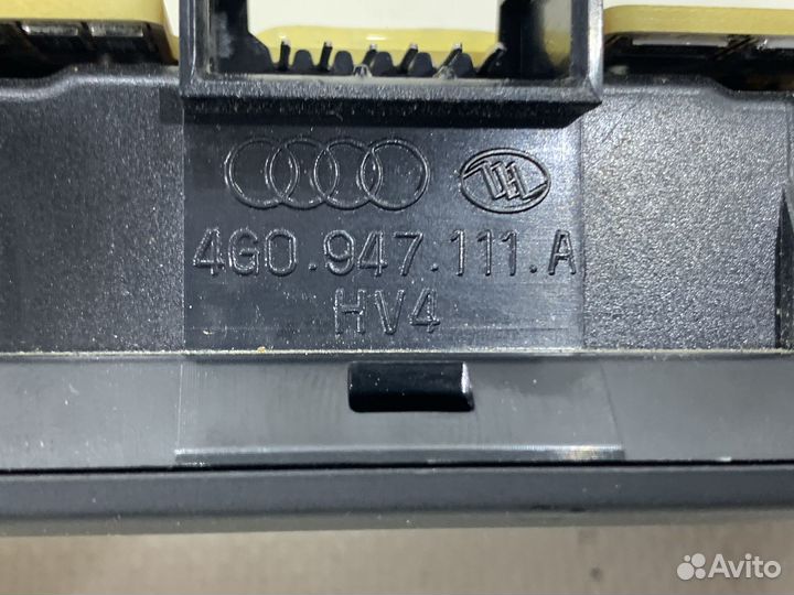 Плафон салонный задний Audi A7 4G