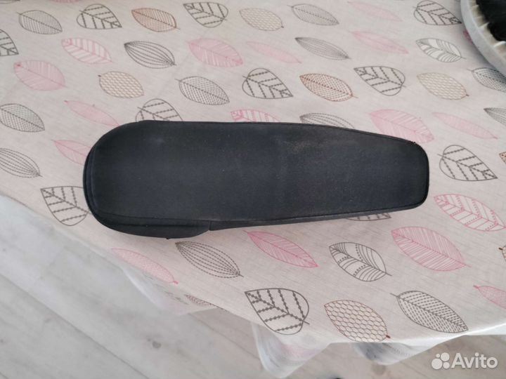 Подлокотник LADA vesta штатная