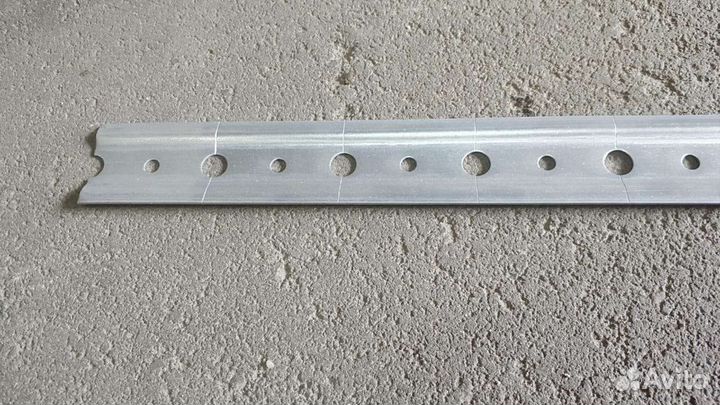 Планка монтажная Firmax для навесных шкафов 2м