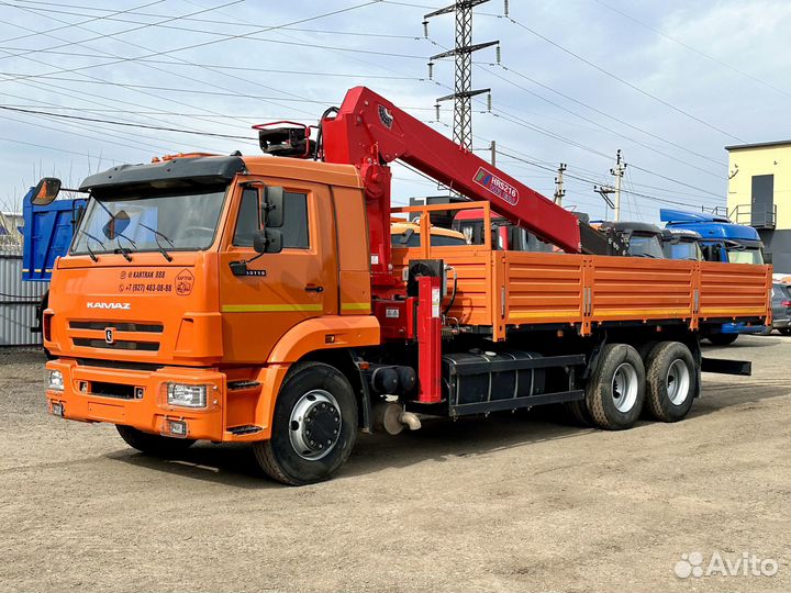 Мойщик грузовых автомобилей на летний период