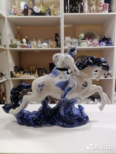 Статуэтка фарфоровая «Иван-царевич и Жар-птица»