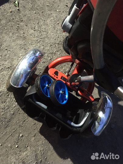 Детский велосипед с родительской ручкой