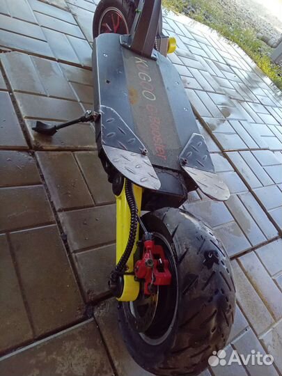 G Booster. Электросамокат