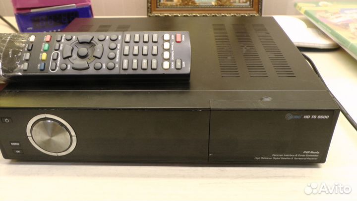 Спутниковый ресивер globo HD TS 9600
