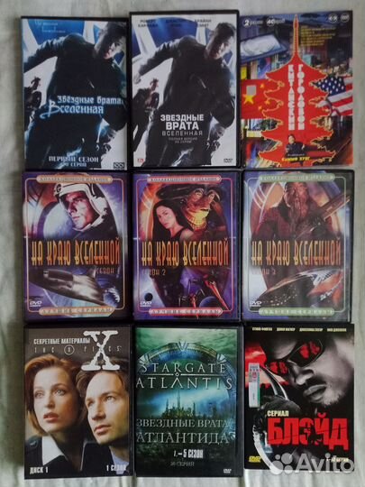 Видеокассеты и диски с фильмами