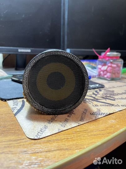 Портативная колонка