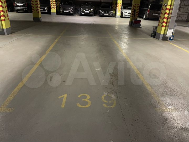 Машиноместо, 16 м²