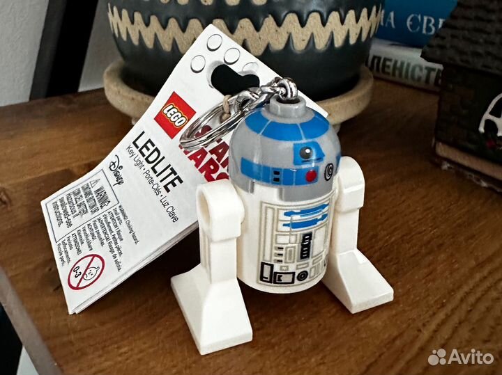 Брелок для ключей фонарик Lego R2D2