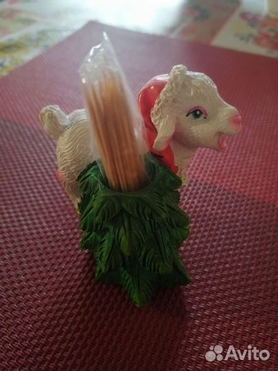 Красивая козочка для зубочисток