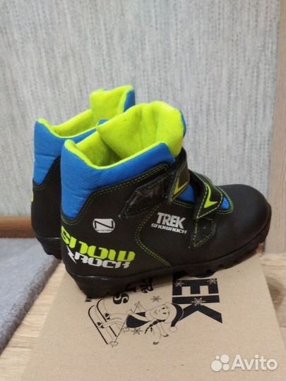 Лыжные ботинки