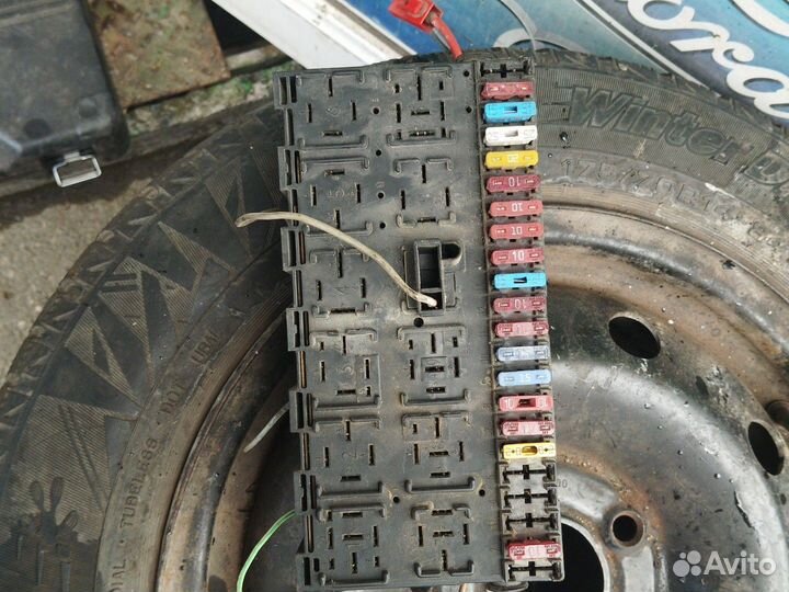 Volkswagen t4 блок предохранителей