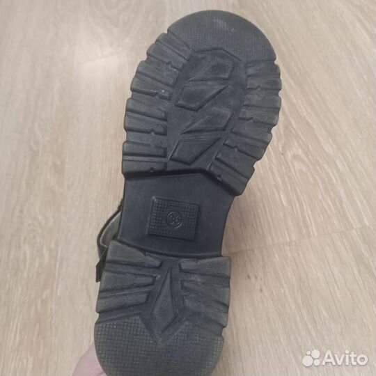 Туфли для девочки 35-36