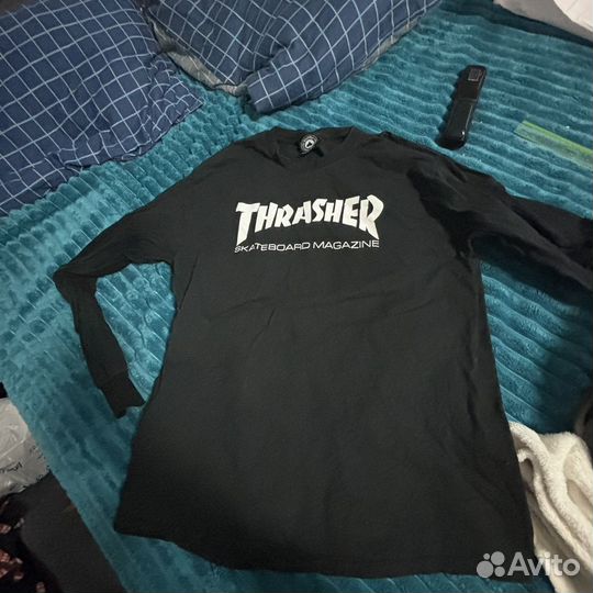 Черный лонгслив thrasher