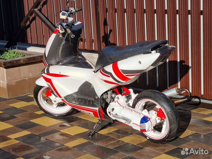 Aprilia Area 51