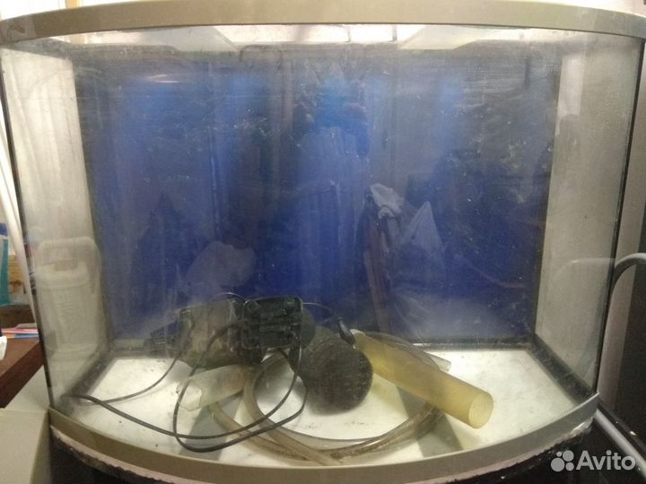 Аквариум панорамный 105 литров с тумбой