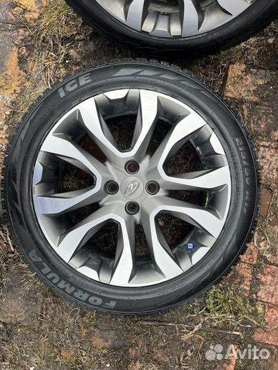Pirelli Formula Ice 215/50 R17 95T