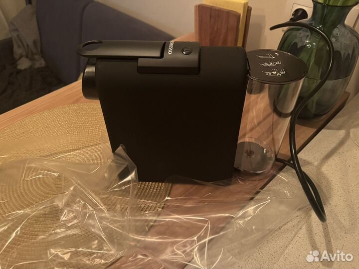 Кофемашина nespresso essenza mini