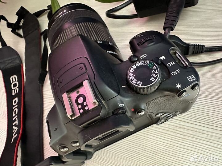 Зеркальный фотоаппарат canon 650d