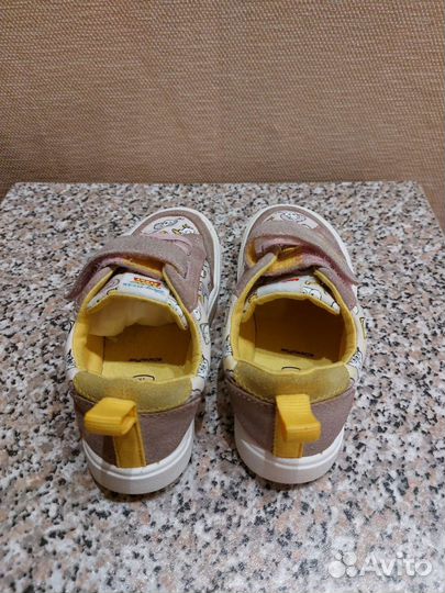 Кроссовки детские для девочек