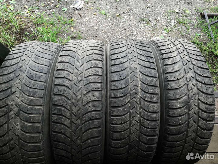 Bridgestone Ice Cruiser 5000 235/65 R17 108T