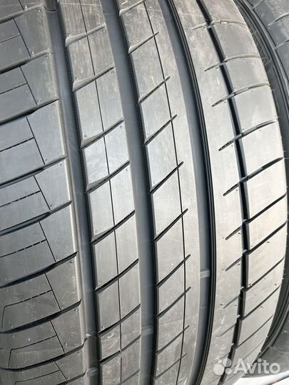 Kapsen RS26 Practical Max HP 255/35 R20 101W