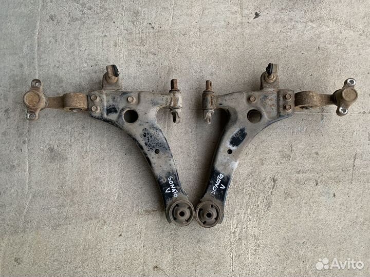 Рычаг передний нижний Hyundai Sonata EF