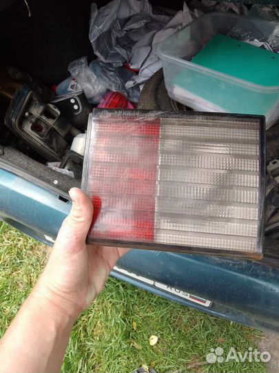 Фары на ваз 2110,в наличии правая передняя