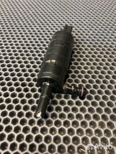 Насос омывателя фар Porshe Panamera 970 рест cwaa