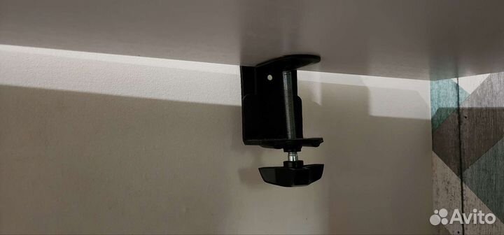 Кронштейн для мониторов