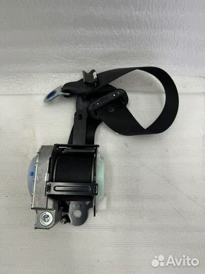 Ремень безопасности передний правый Toyota Land