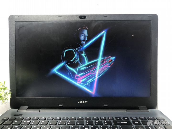 Офисный ноутбук Acer