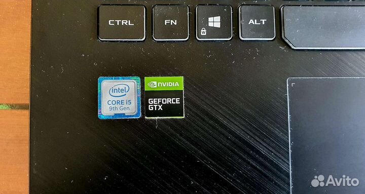 Игровой ноутбук asus rog strix