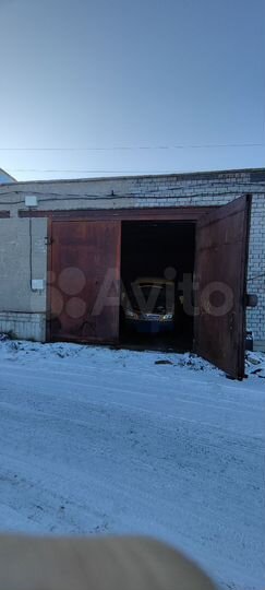 Гараж, > 30 м²