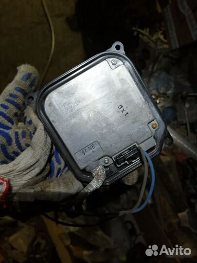 Блок ксеноновой лампы Lexus LX 570 Prado 150