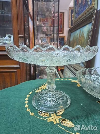 Старинное стекло. Вазы